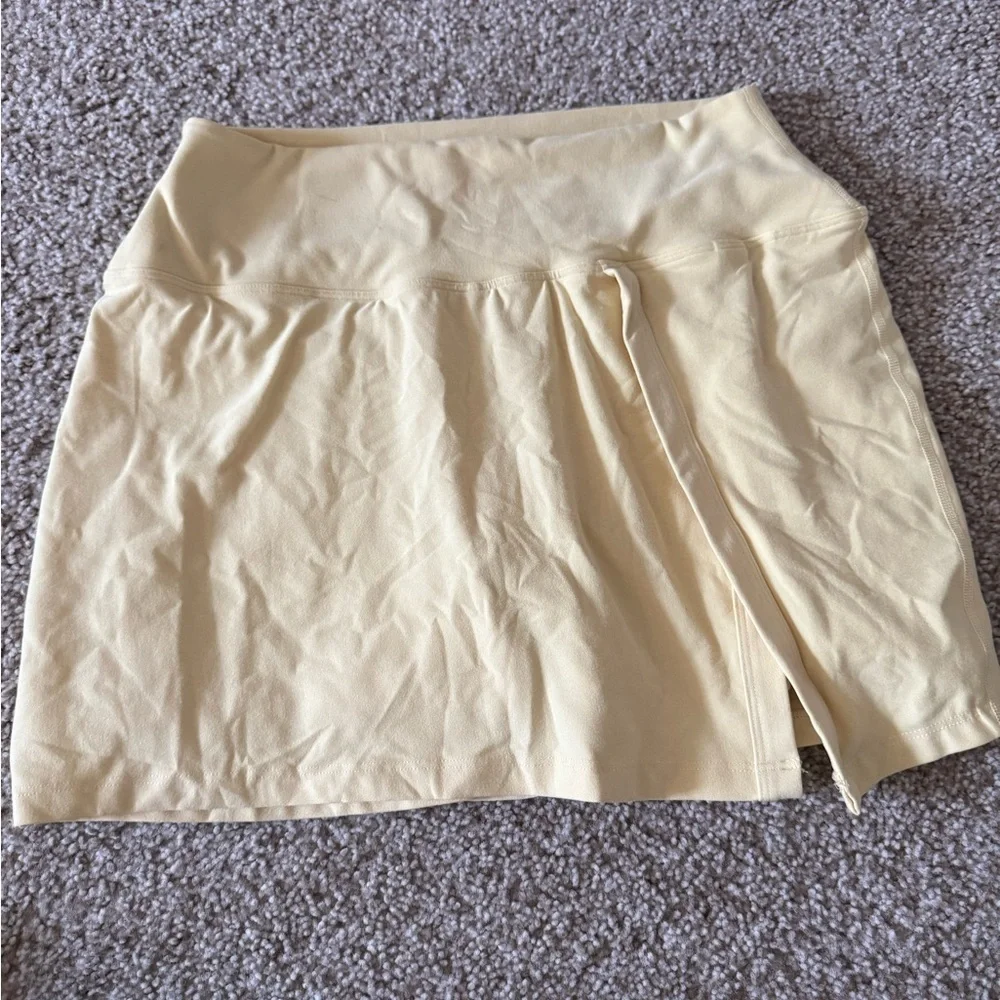 Year of Ours Coco Skort in Baby Yellow size medium